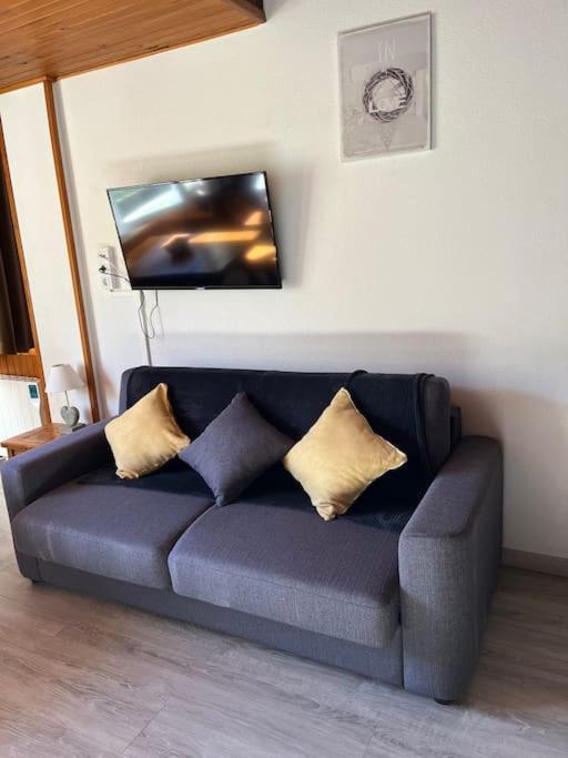 Duplex Ideal Familias, Vista A Pistas
